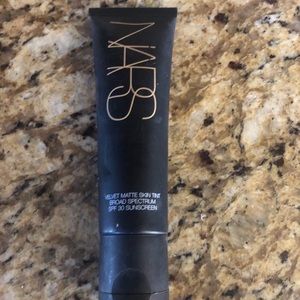 Nars Skin Tint